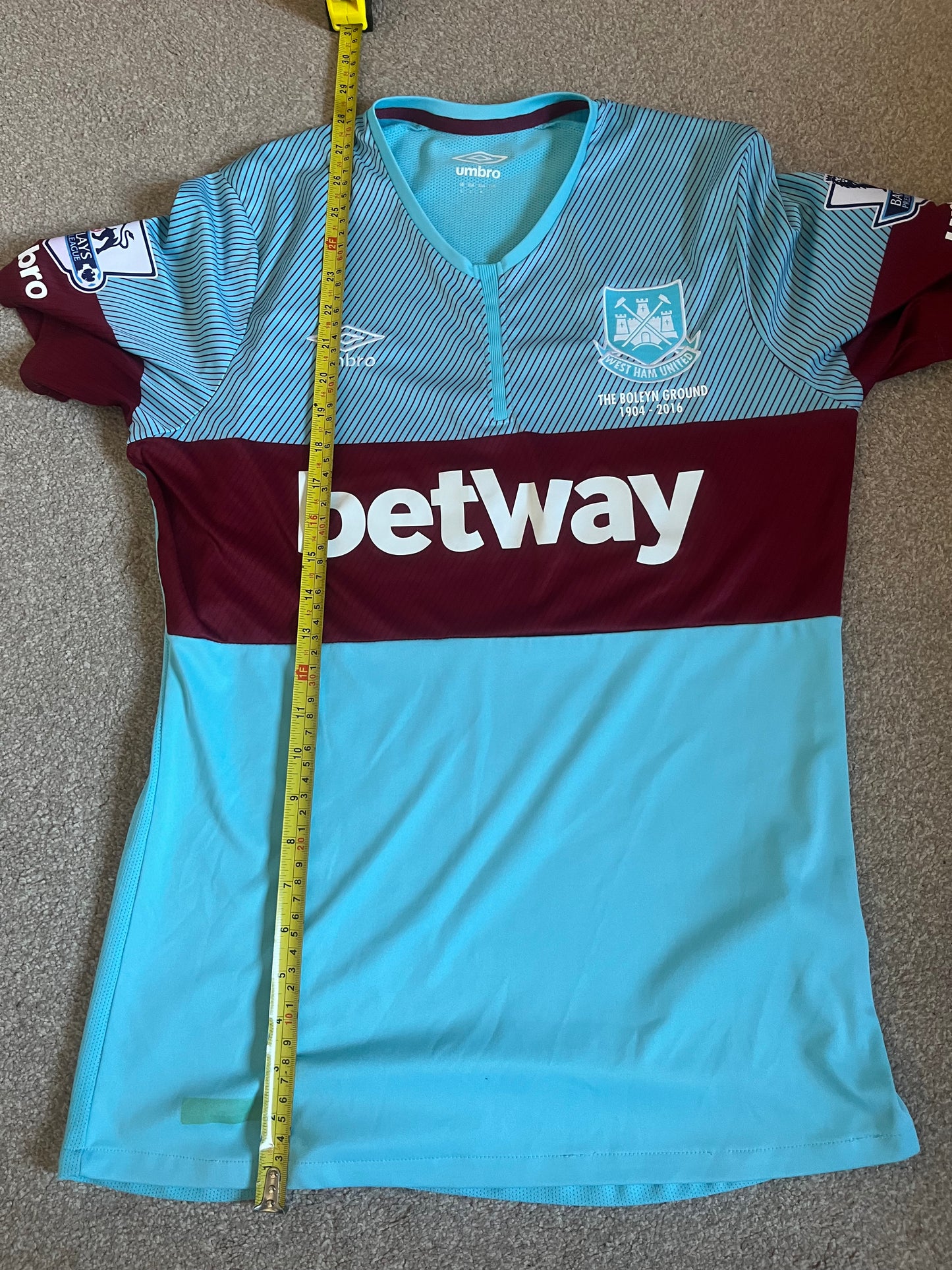 West Ham United 2015/2016 Away Small