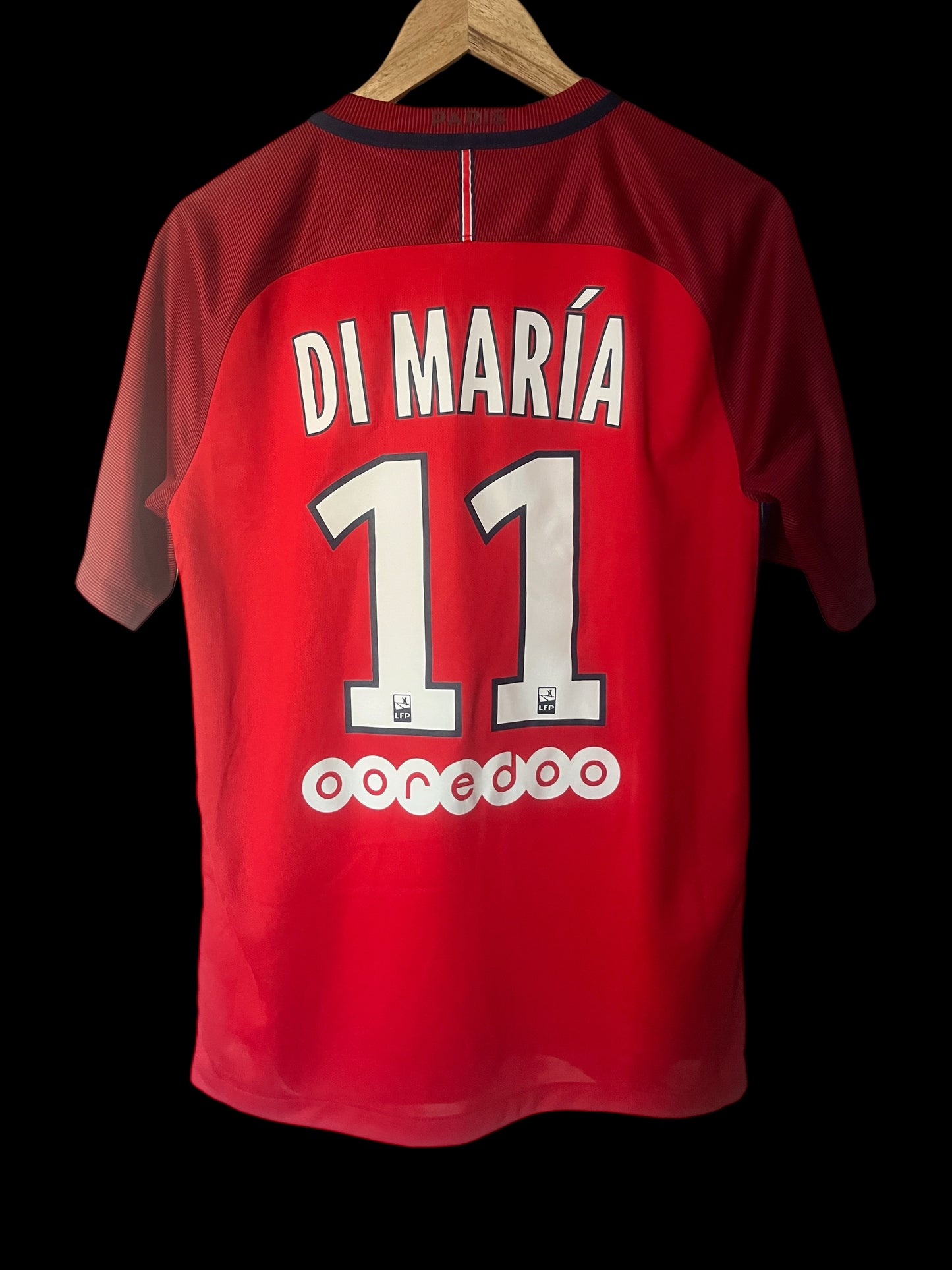 Paris Saint Germain (PSG) 2016/2017 Away Football Shirt Medium - Angel Di Maria