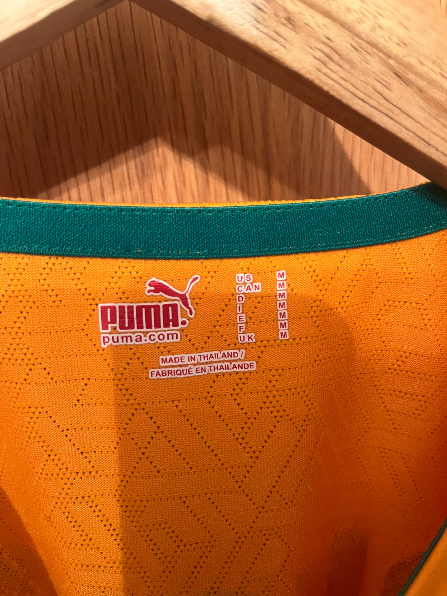 Ivory Coast (Cote D’Ivore) 2010 Home Football Shirt Medium - Seydou Doumbia