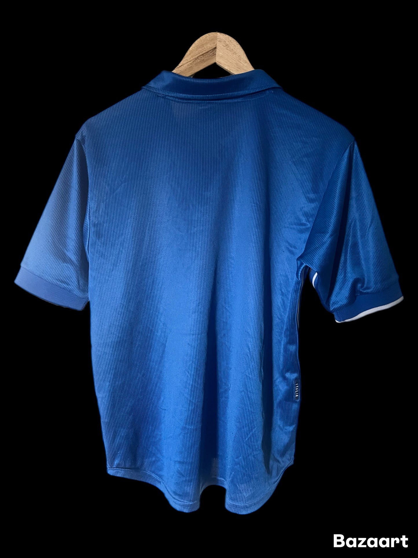 Italy 1996 Home Football Shirt Small