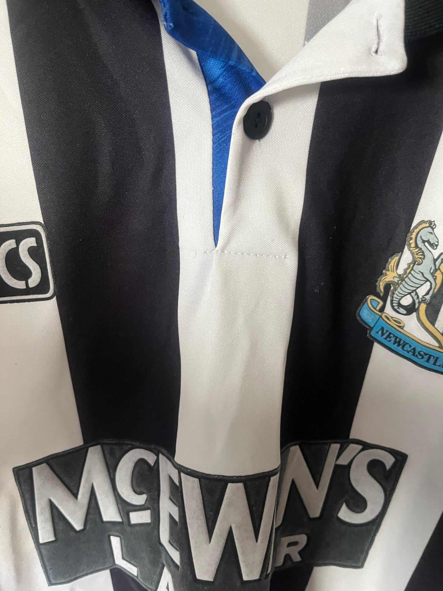 Newcastle United 1994/1995 Home Medium - Alternate