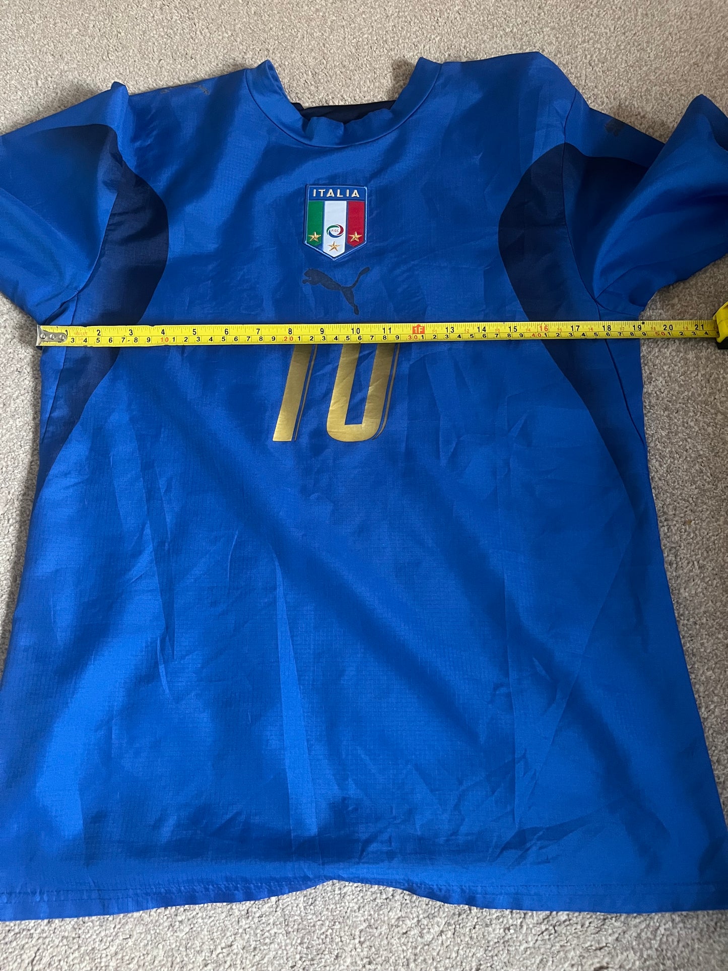 Italy 2006 Home Small - Long Sleeve- Francesco Totti