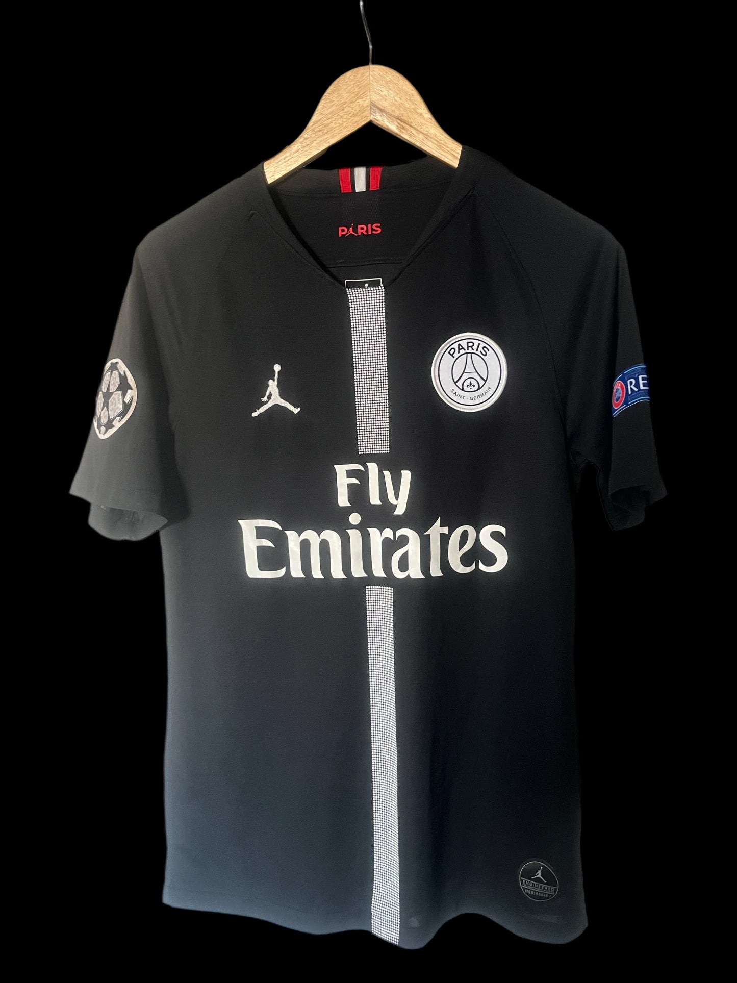Paris Saint Germain 2018/2019 European Home Football Shirt Small - Kylian Mbappe