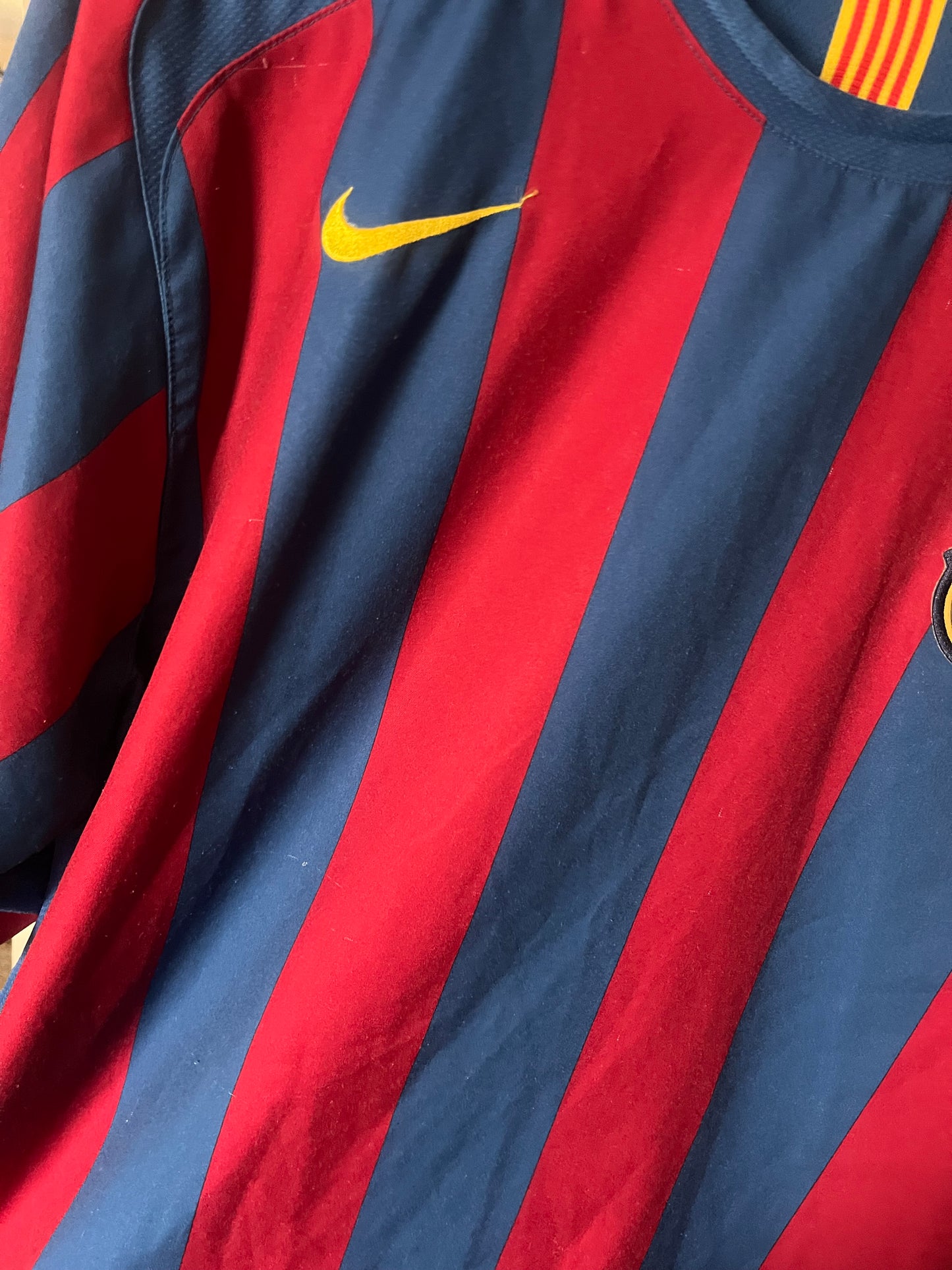 FC Barcelona 2005/2006 Home Football Shirt Large Mens