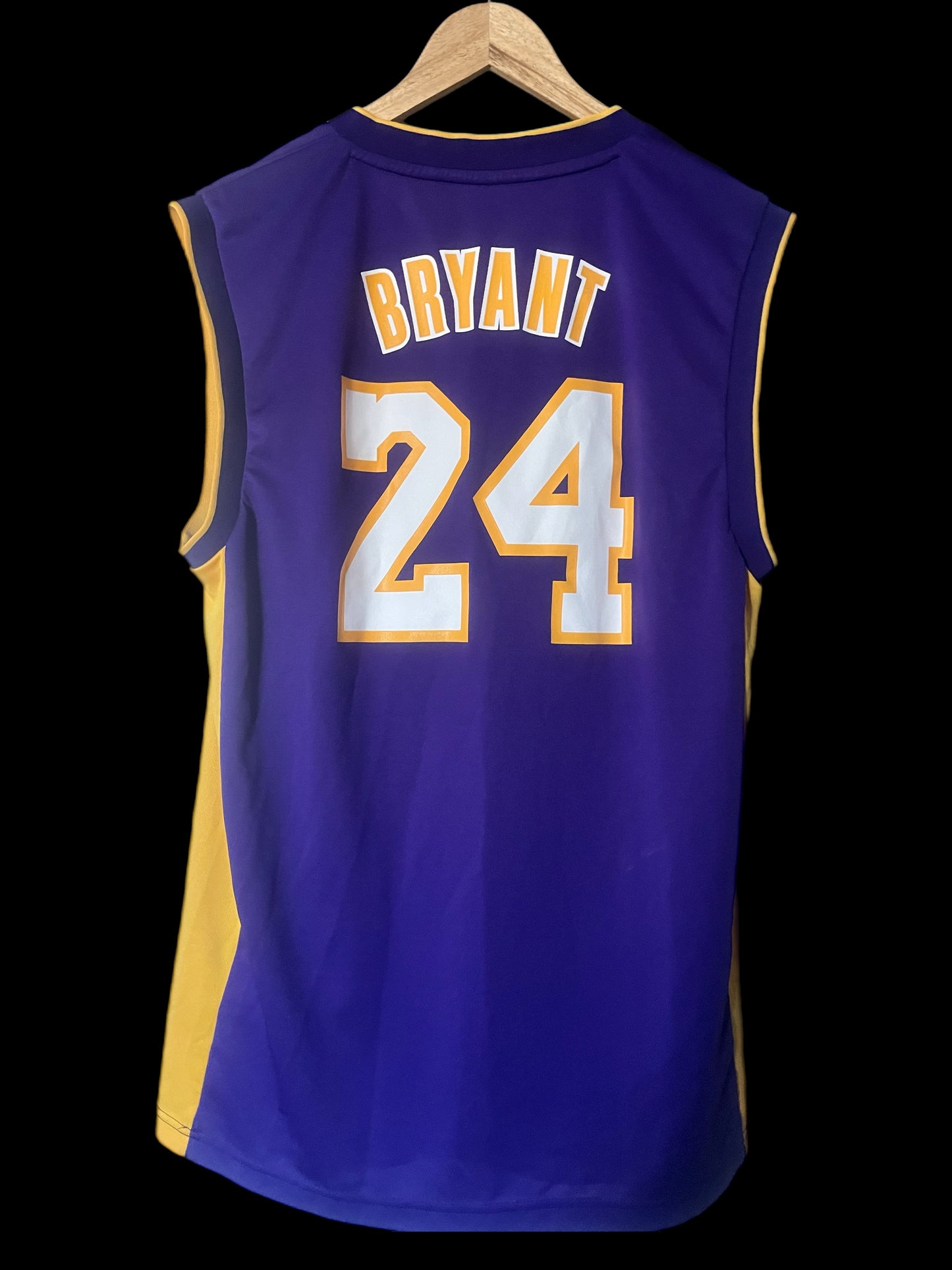 Los Angeles LA Lakers Basketball Jersey Medium - Kobe Bryant