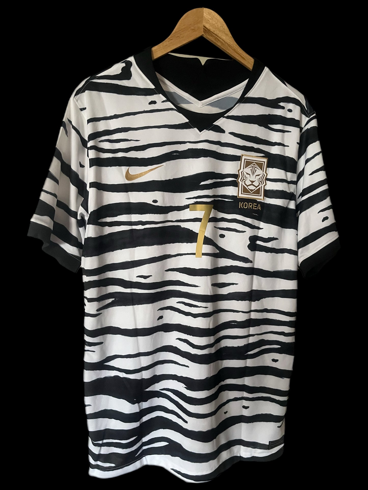 South Korea 2020/2021 Away Football Shirt Extra Large - Heung-Min Son