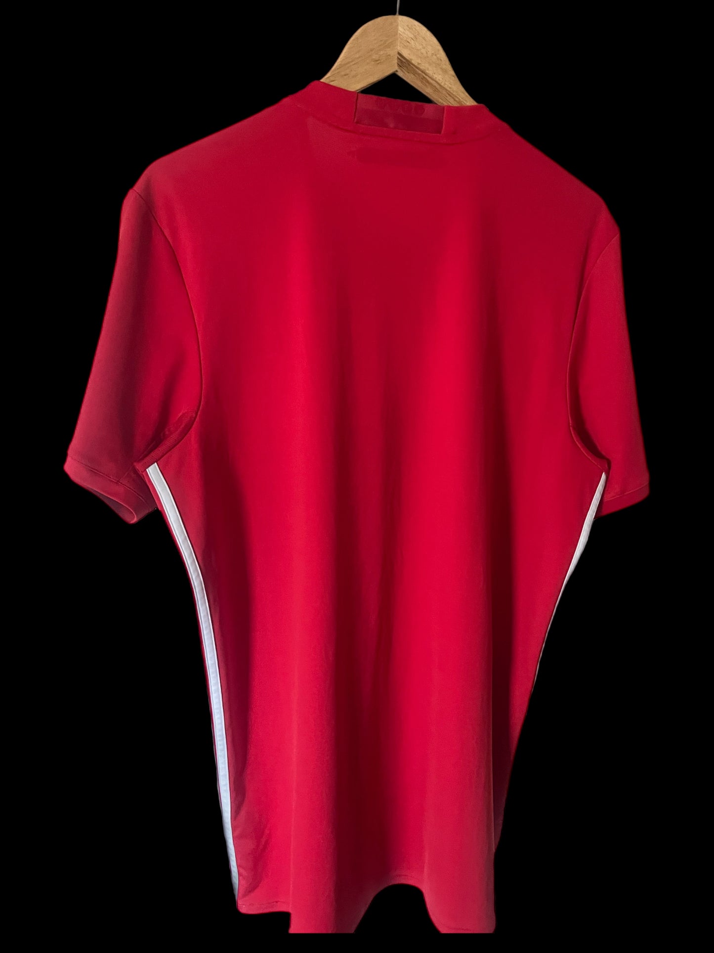 Manchester United 2016/2017 Home Football Shirt Large