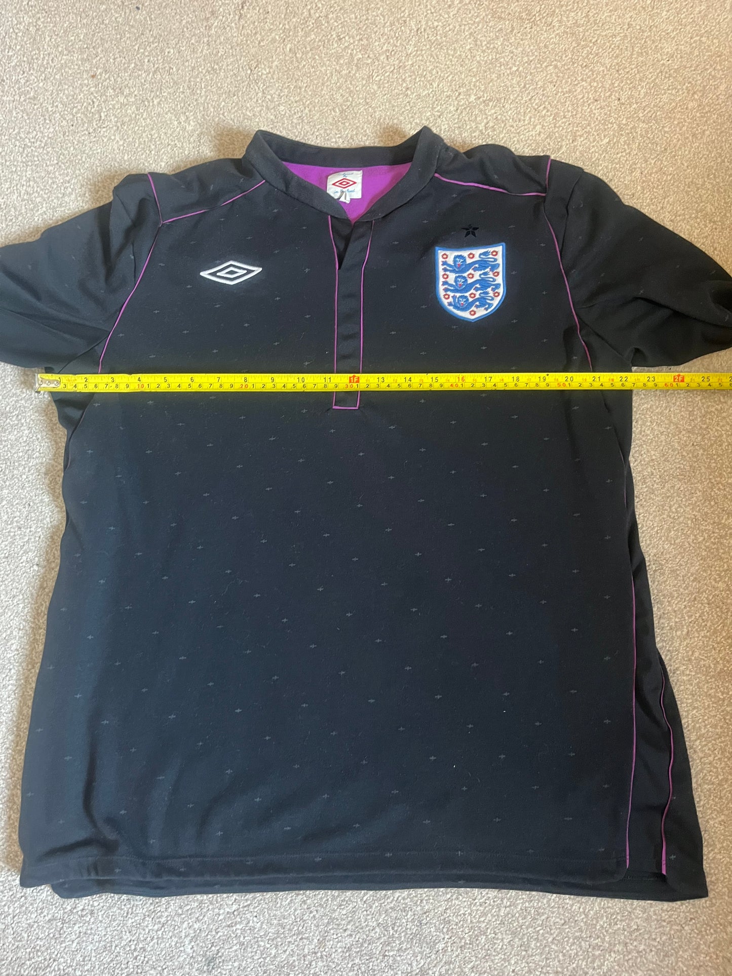 England 2010/2011 Goalkeeper Large