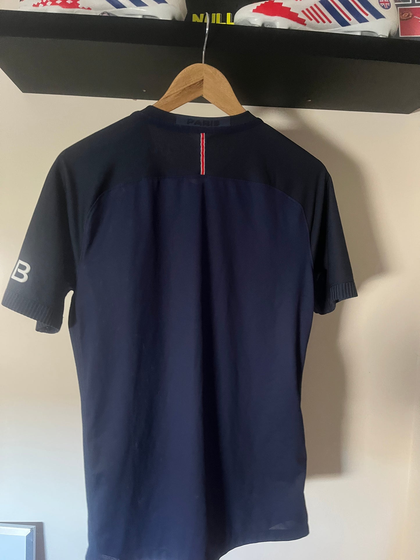 Paris Saint Germain 2016/2017 Home Medium - Fits Small - Vaporknit