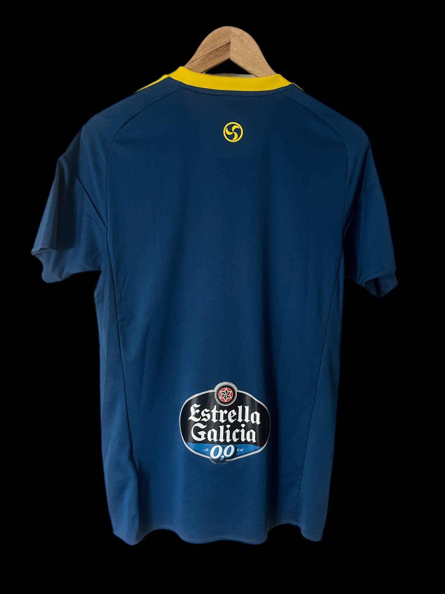 Celta de Vigo 2016/2017 Away Football Shirt Small