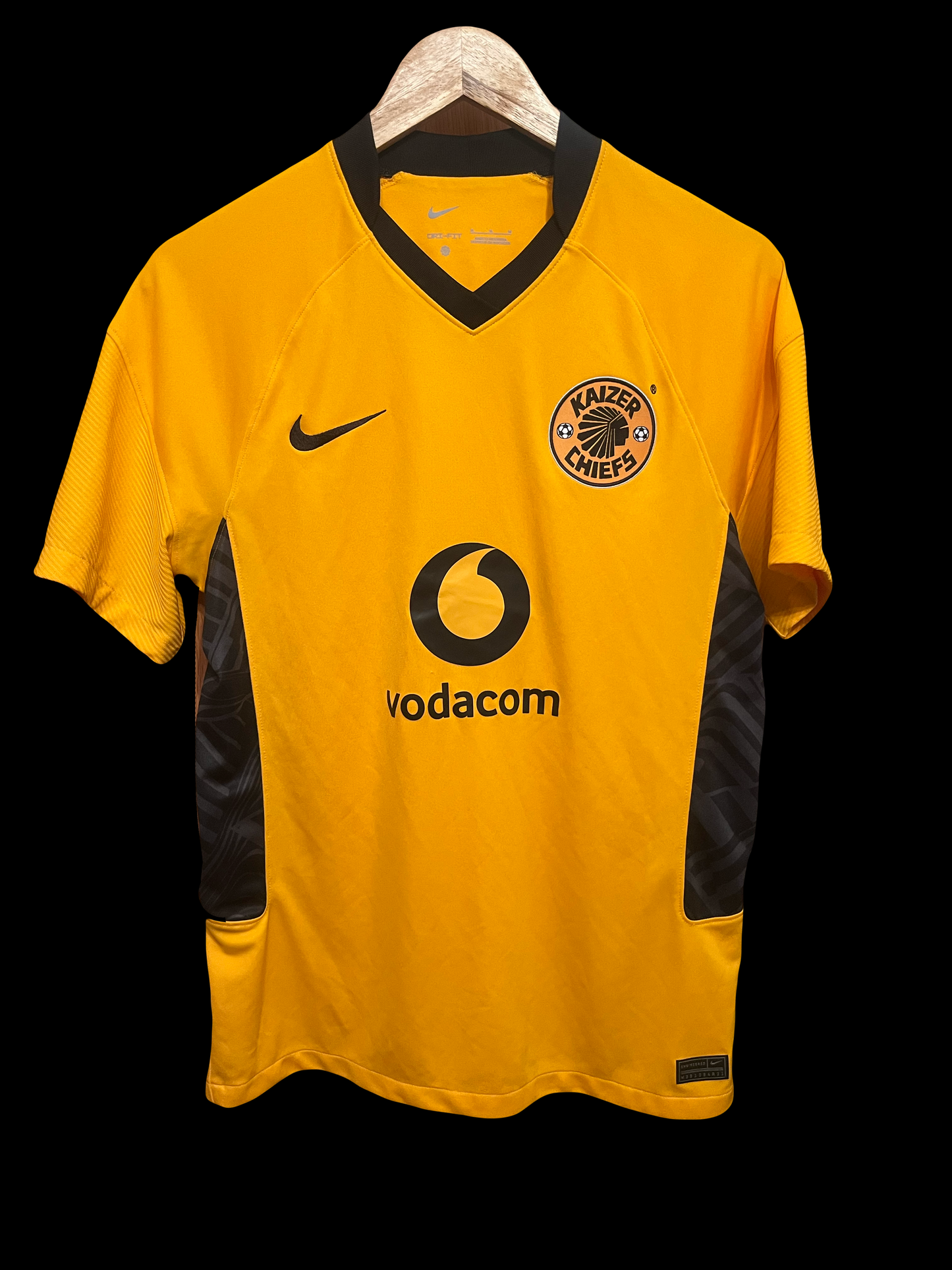 Kaizer Chiefs 2021/2022 Home Football Shirt Medium