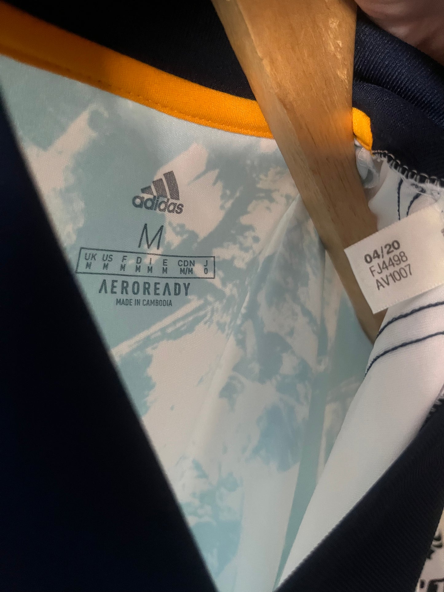 Wolverhampton Wanderers 2020/2021 Away Football Shirt Medium
