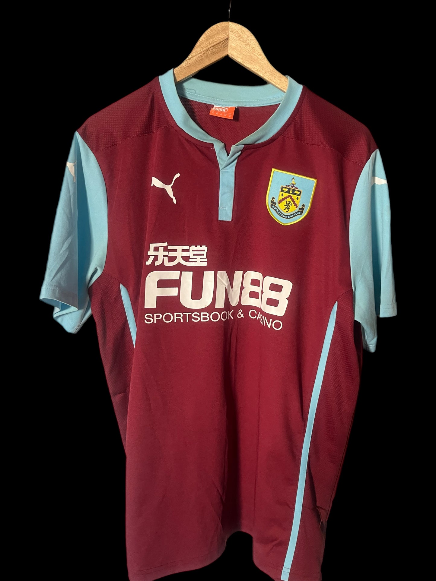 Burnley 2016/2017 Home Football Shirt 2XL - Dean Marney - Signed