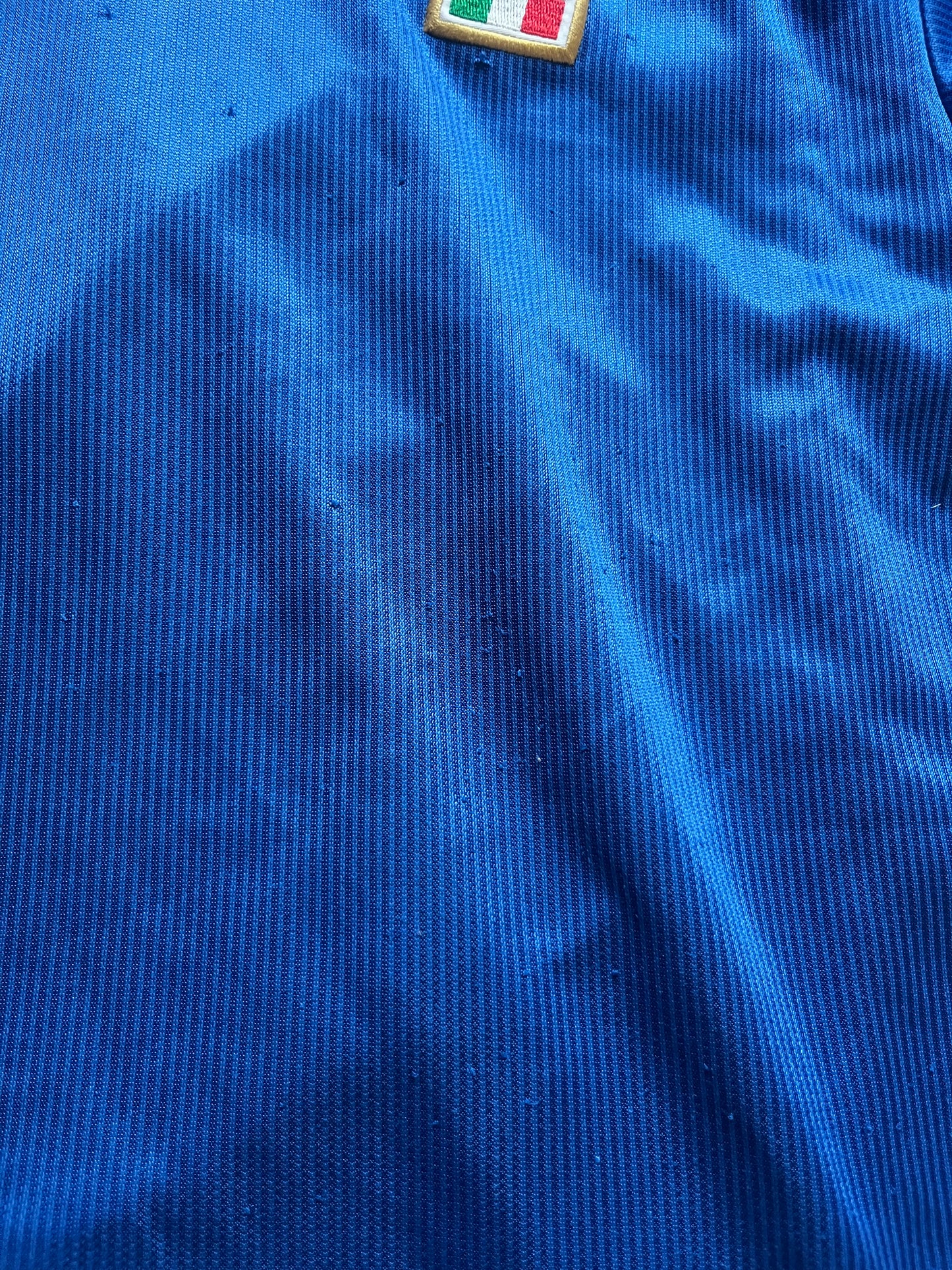 Italy 1996 Home Football Shirt Small