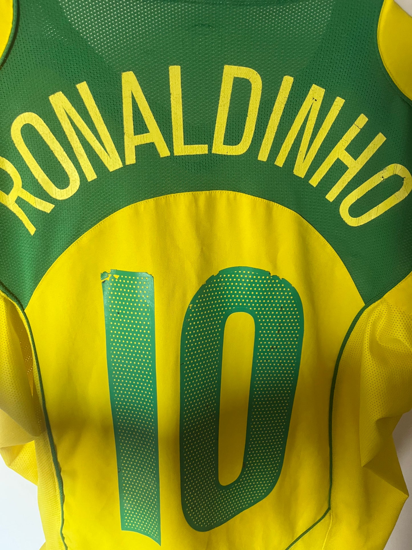 Brazil 2004/2005/2006 Home Large - Ronaldinho
