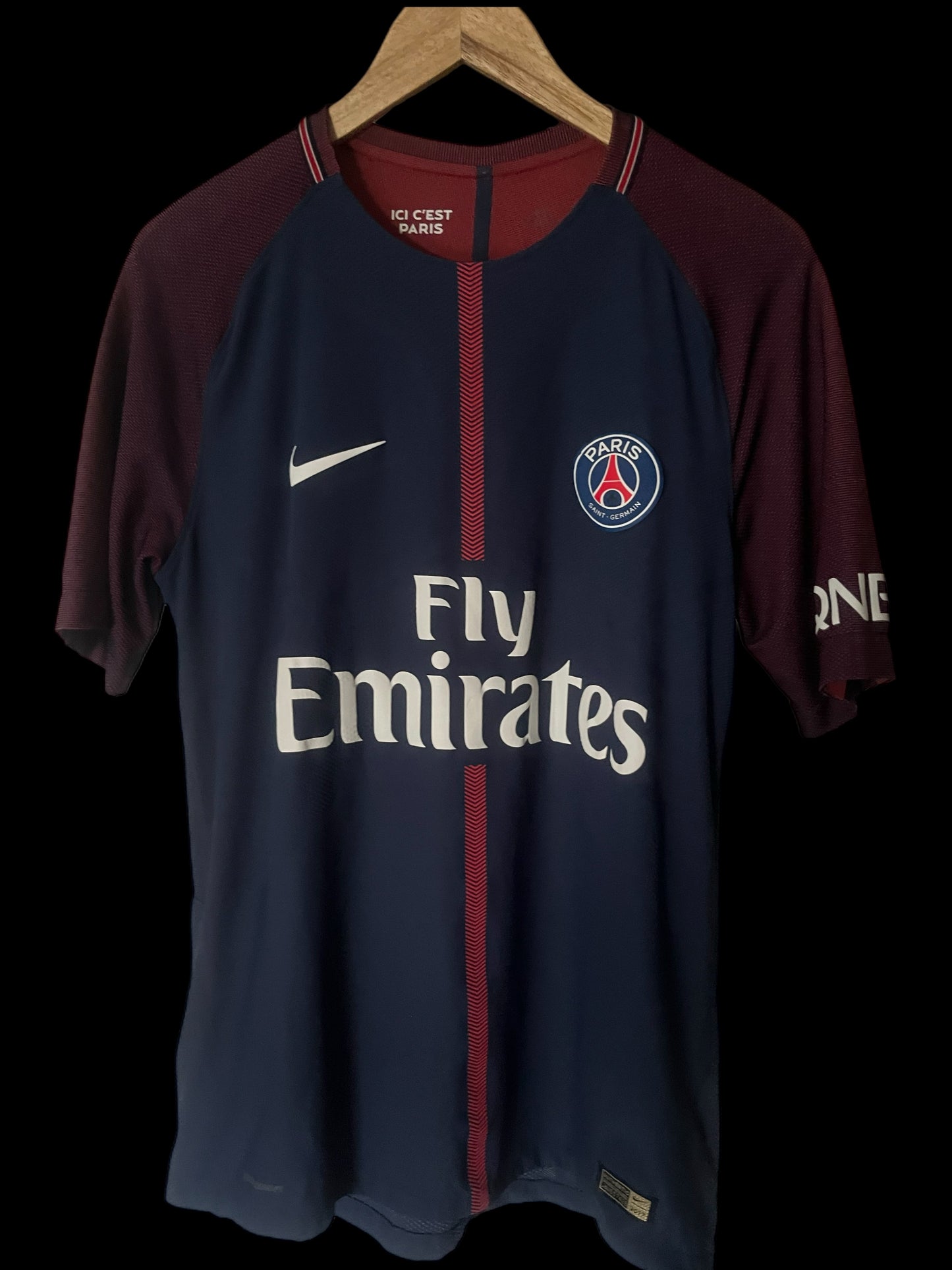 Paris Saint Germain 2017/2018 Home Football Shirt Large - Fits Medium - Kylian Mbappé - Vaporknit