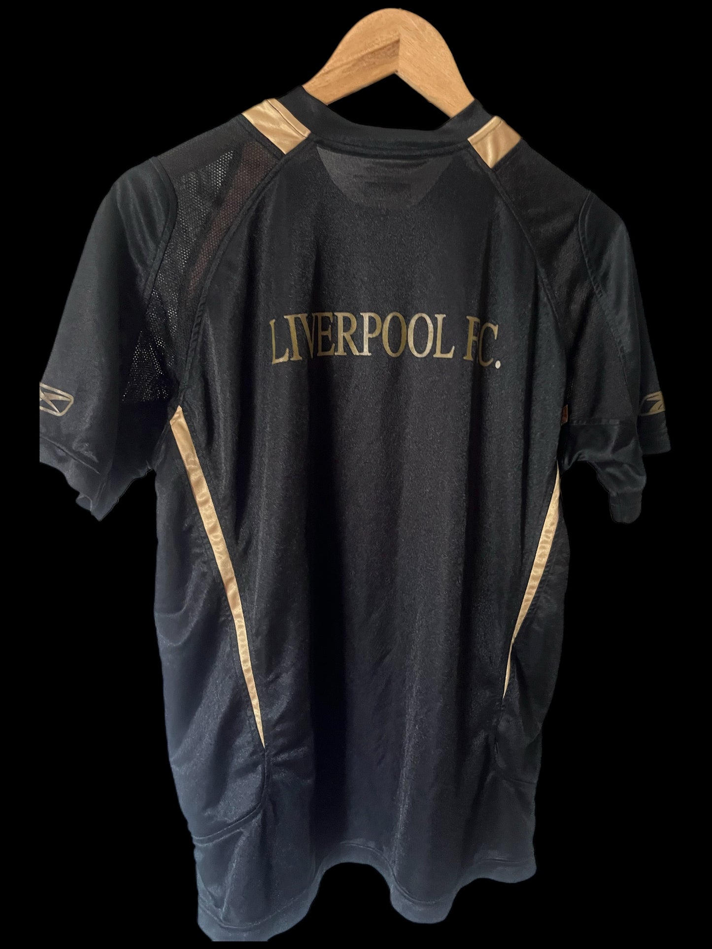 Liverpool 2005/2006 Training Football Shirt Medium