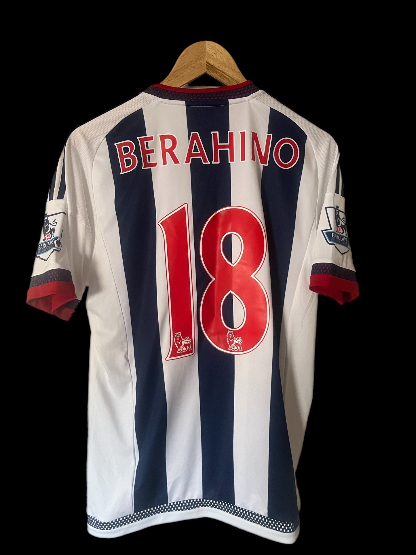 West Bromwich Albion 2015/2016 Home Football Shirt Medium - Saido Berahino