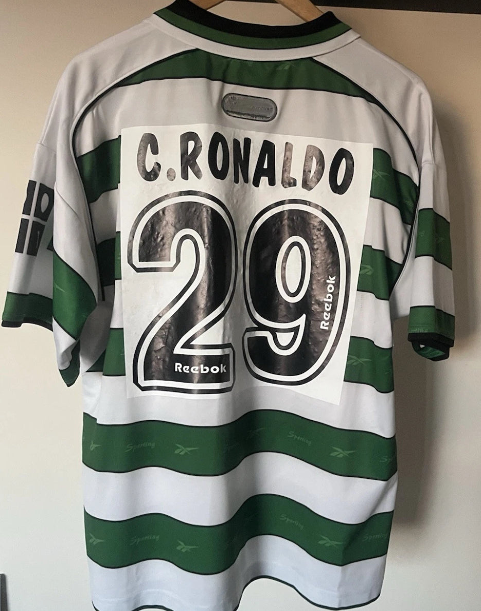 Sporting Clube de Portugal 2001/2002 Home Medium - Fits Large - Cristiano Ronaldo