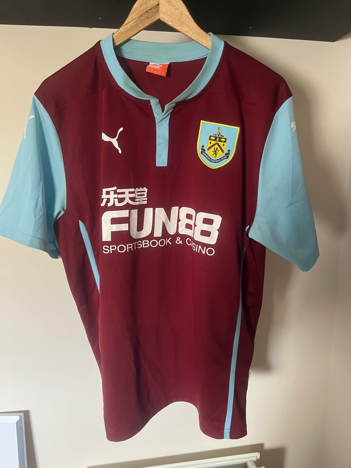 Burnley 2014/2015 Home Extra Large - Dean Marney - Signed
