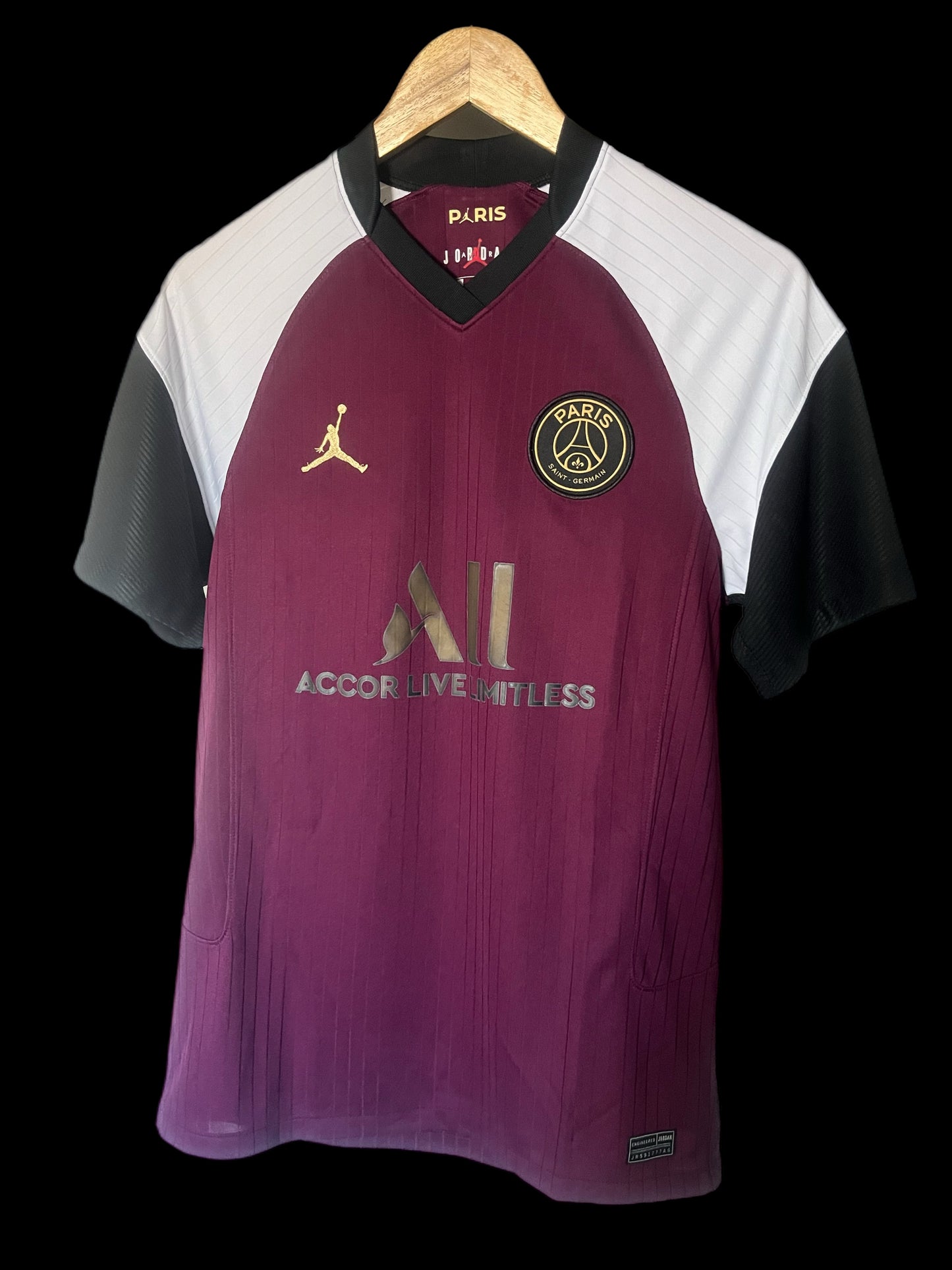 Paris Saint Germain 2020/2021 Third Football Shirt Small