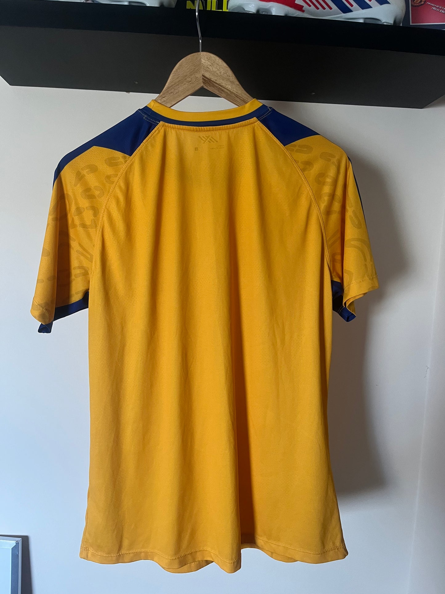 Real Kashmir 2020/2021 Home Large - Fits Medium