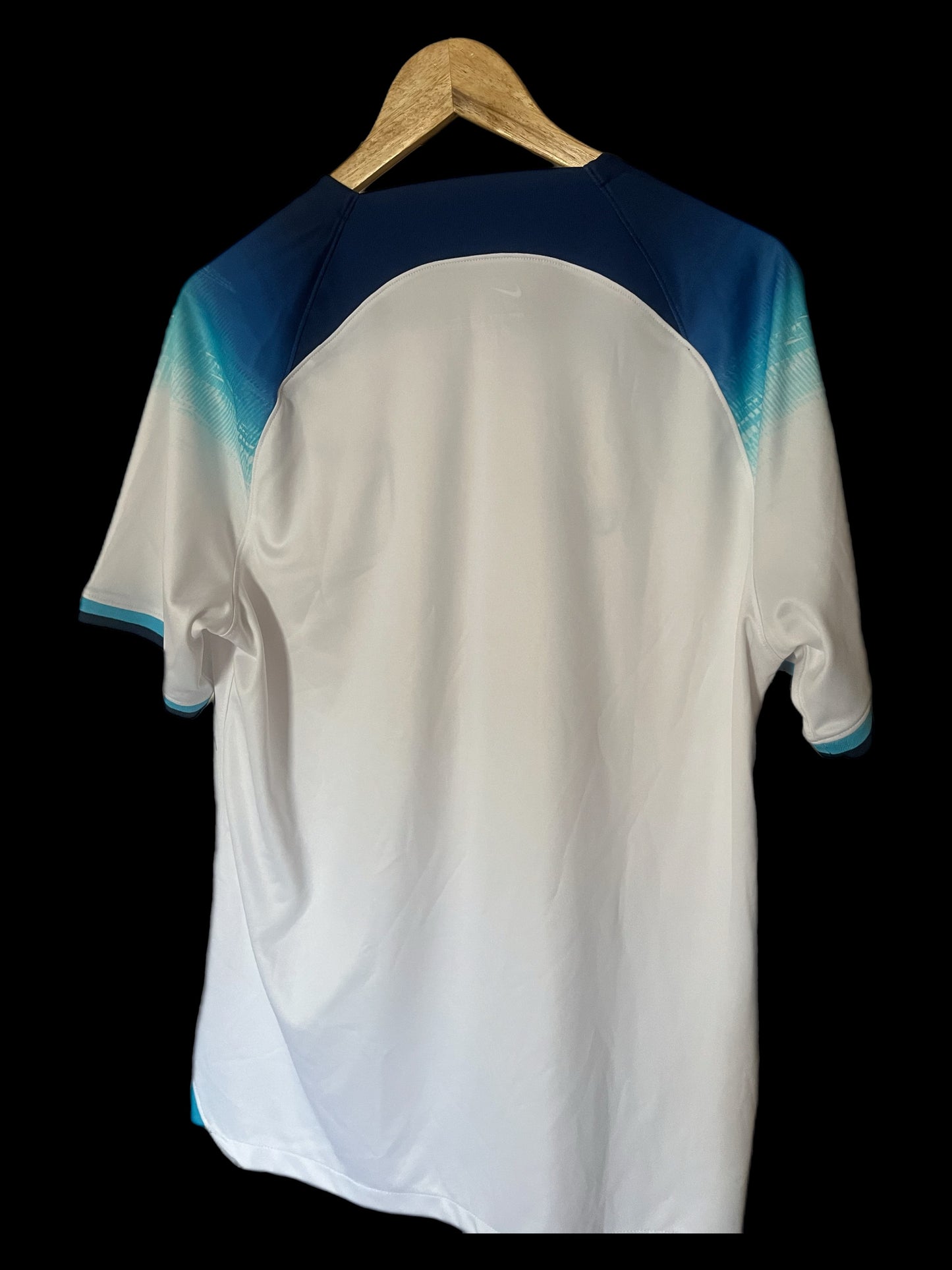 England 2022/2023 Home Football Shirt Large