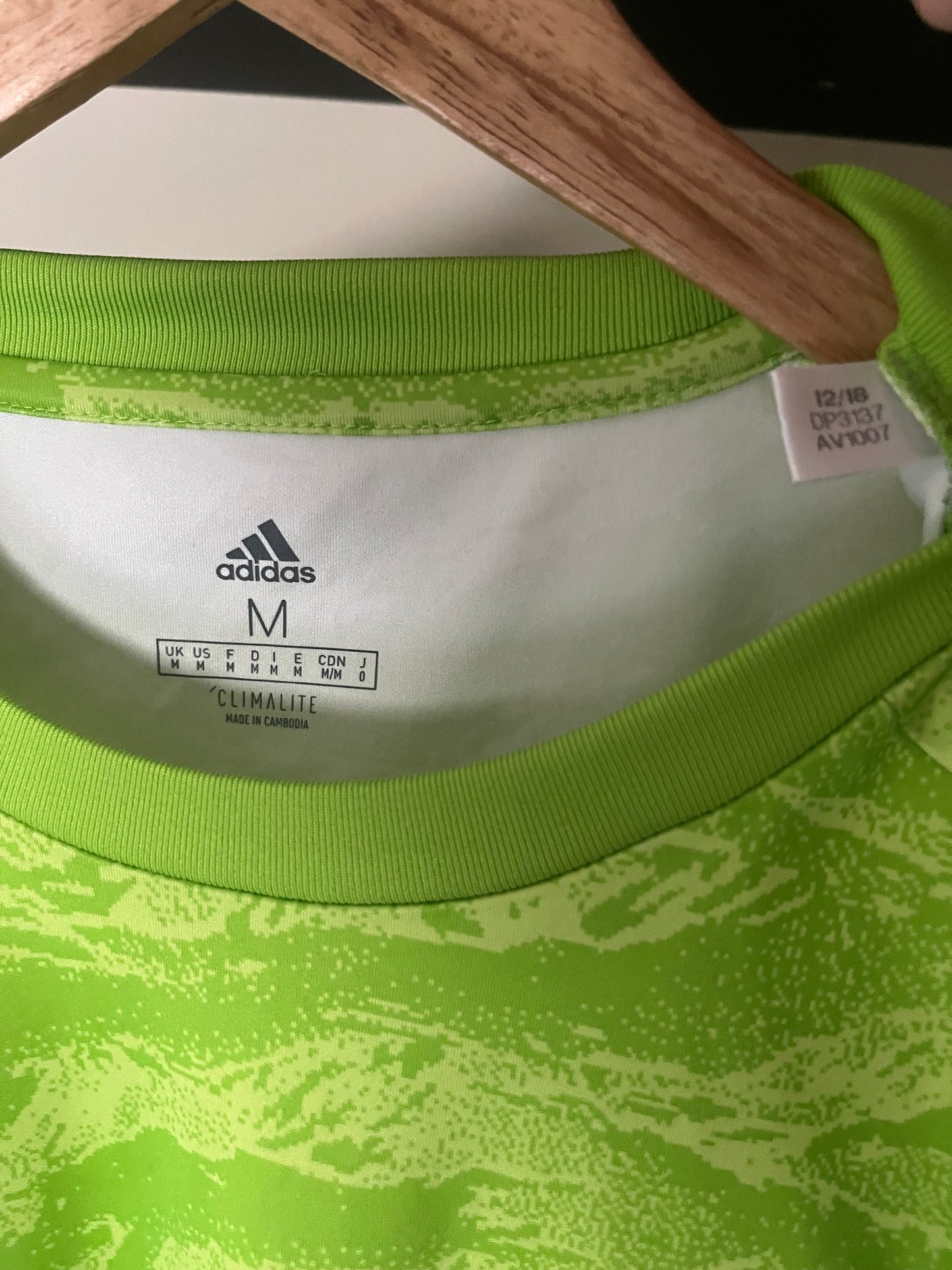 Aberdeen 2019/2020 Goalkeeper Football Shirt Medium