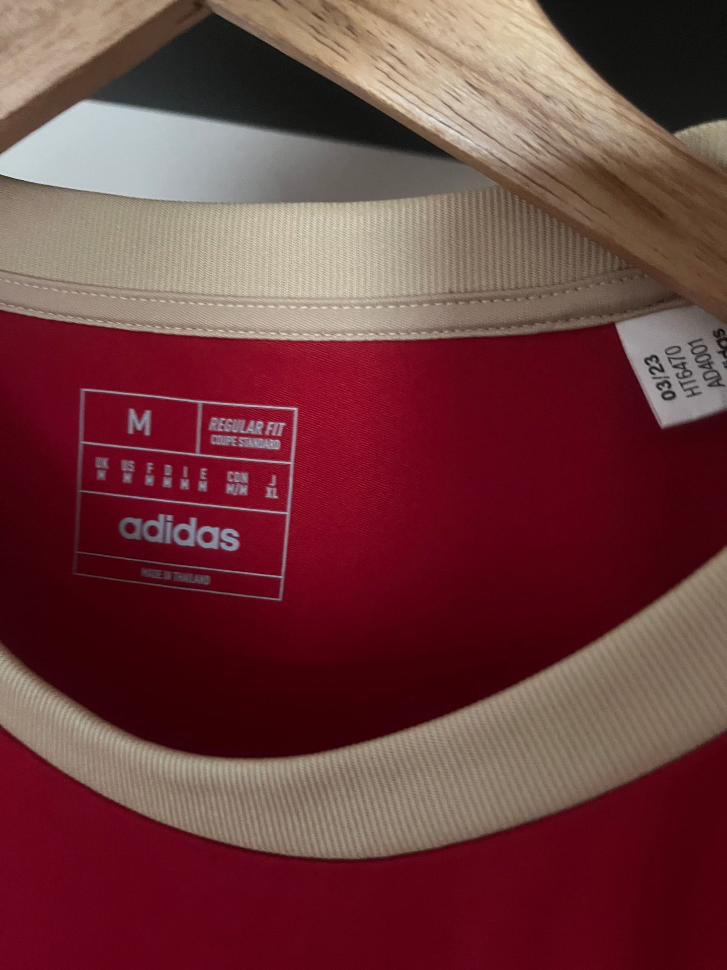 Aberdeen 2023/2024 Home Football Shirt Medium - #11
