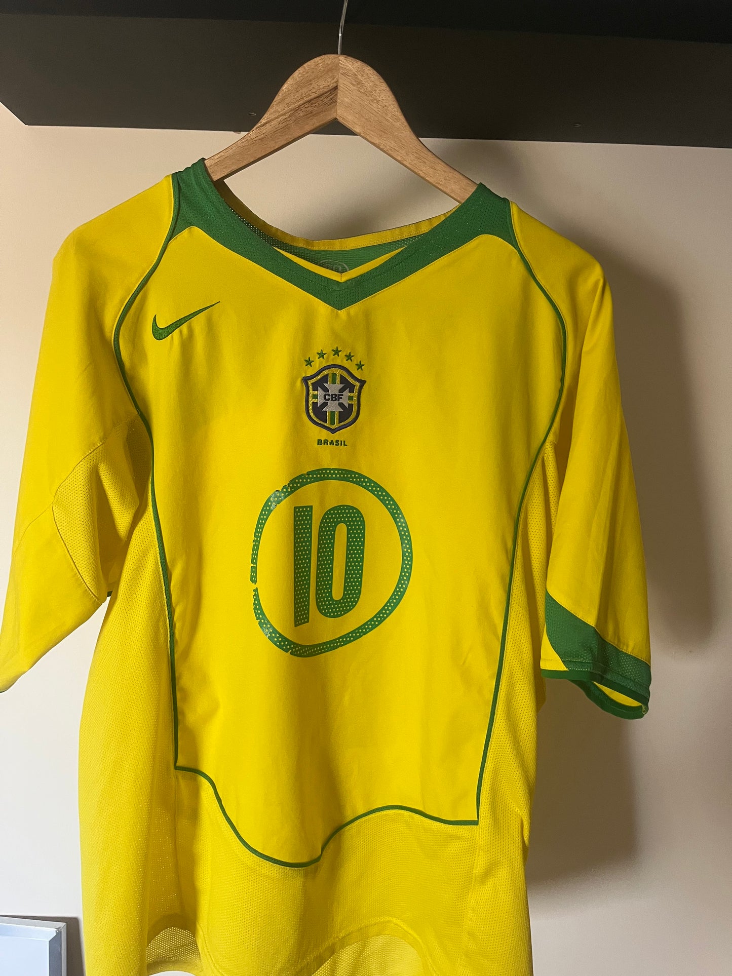 Brazil 2004/2005/2006 Home Large - Ronaldinho