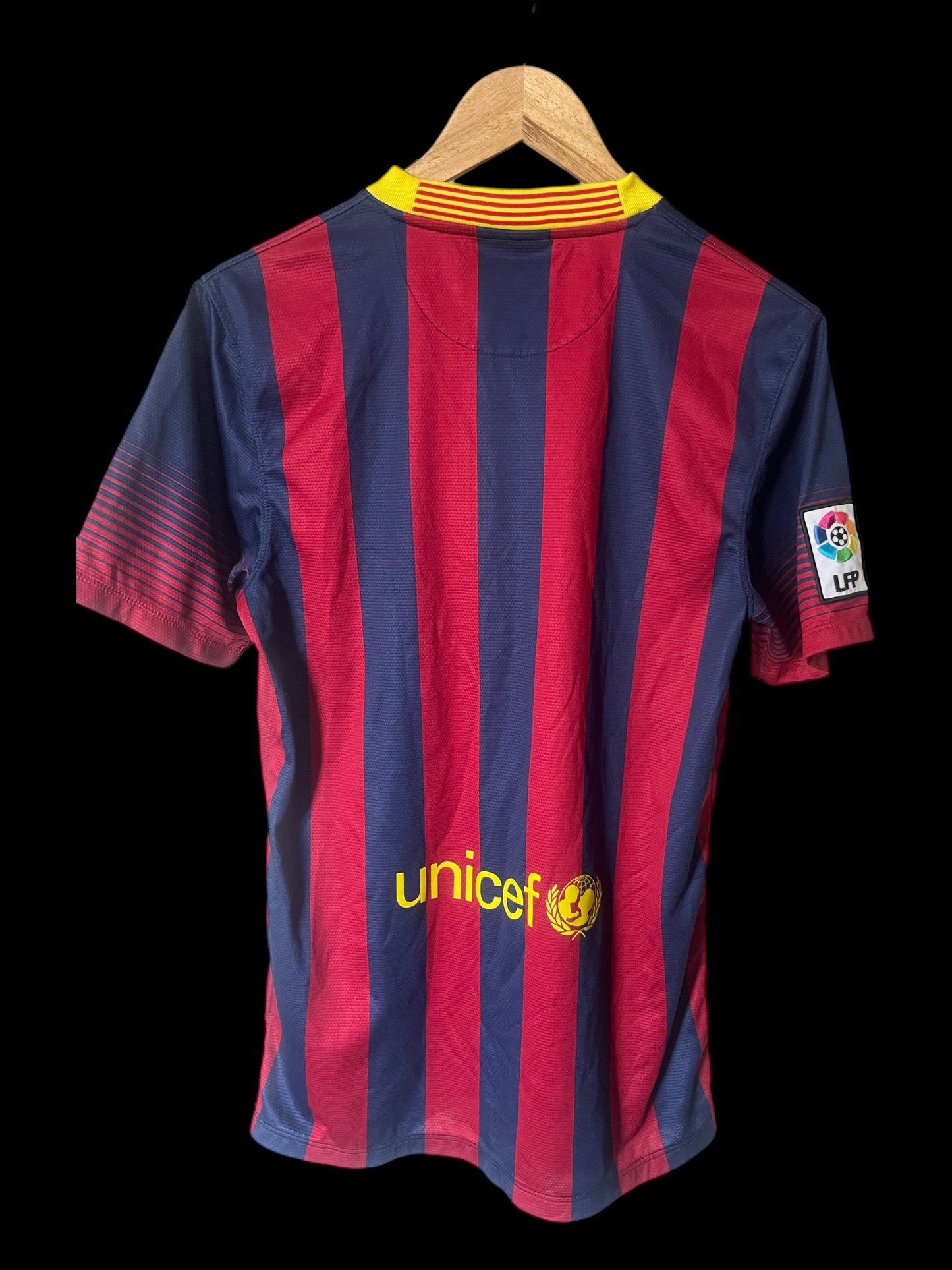 Barcelona 2013/2014 Home Football Shirt Small