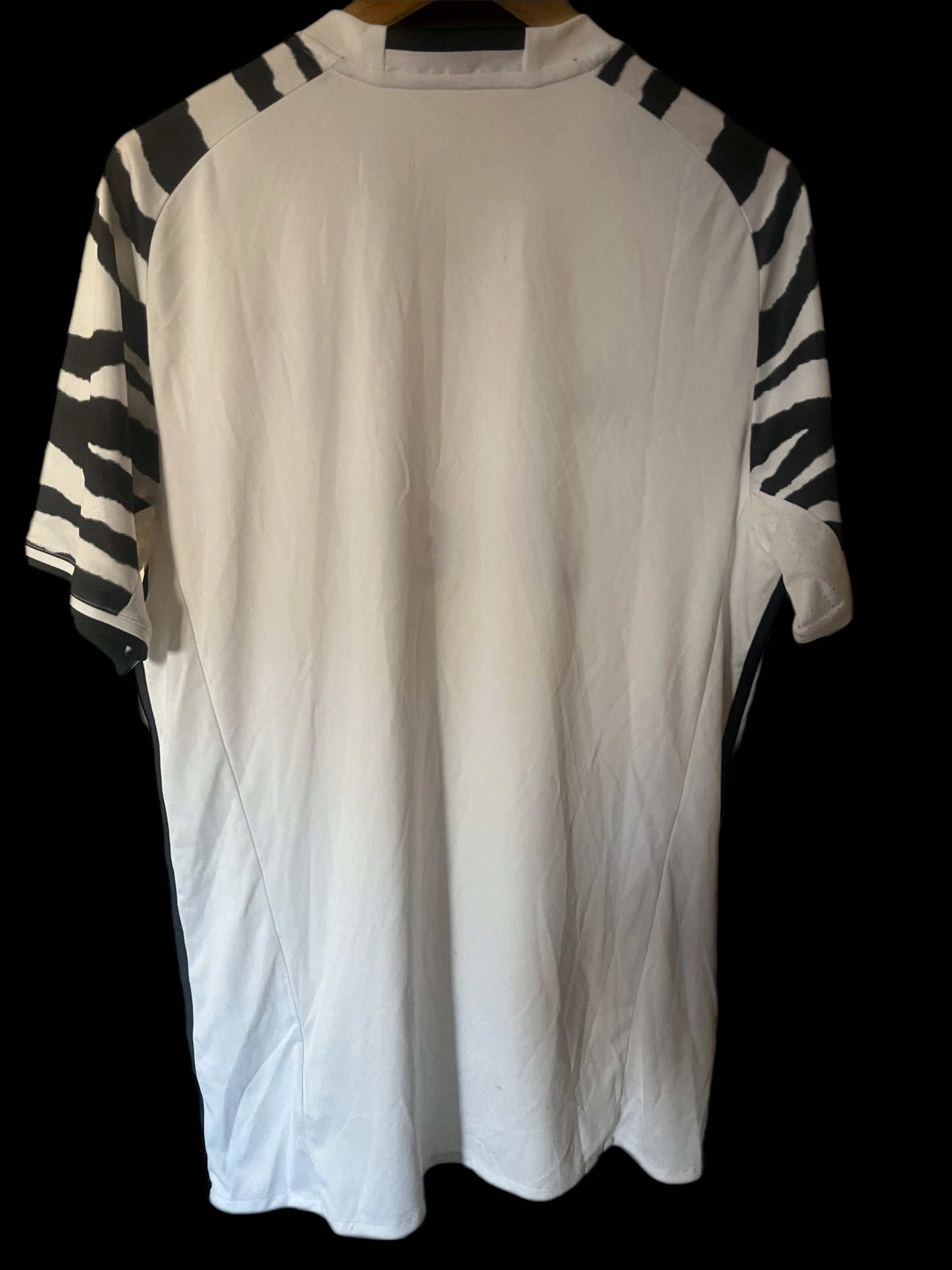 Juventus 2016/2017 Third Football Shirt Large