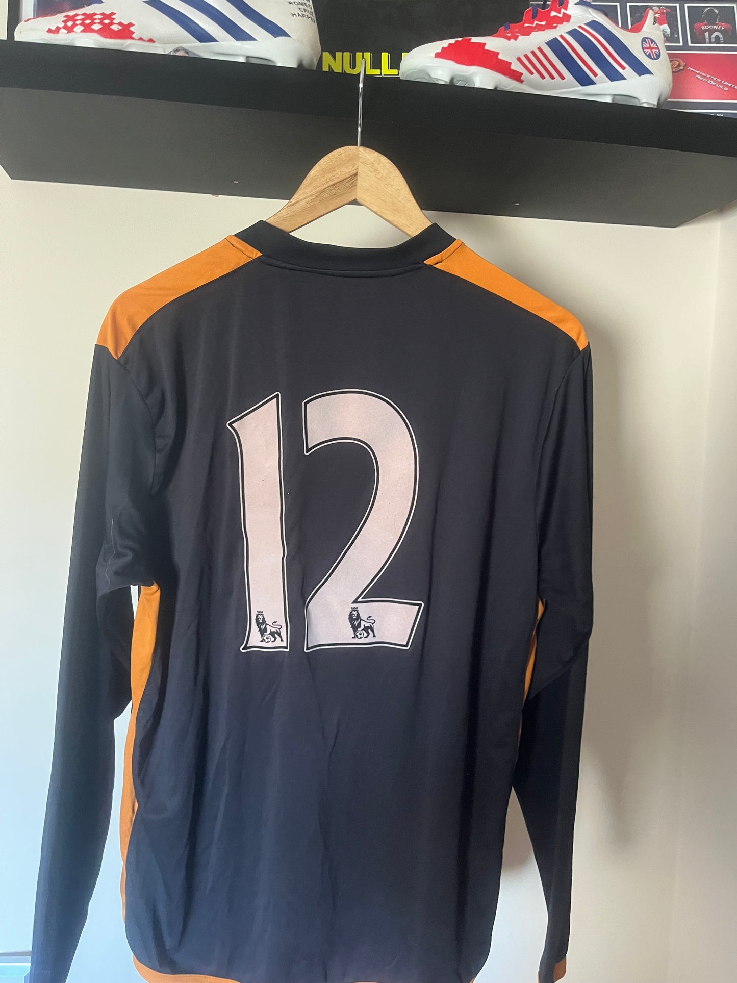 Wolverhampton Wanderers 2011/2012 Away Medium - Long Sleeve - U18/21 Issued