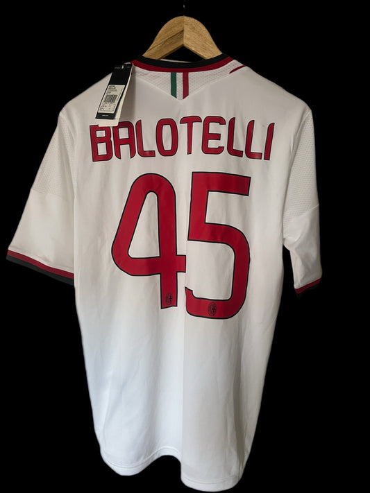 BNWT AC Milan 2013/2014 Away Football Shirt Medium - Mario Balotelli
