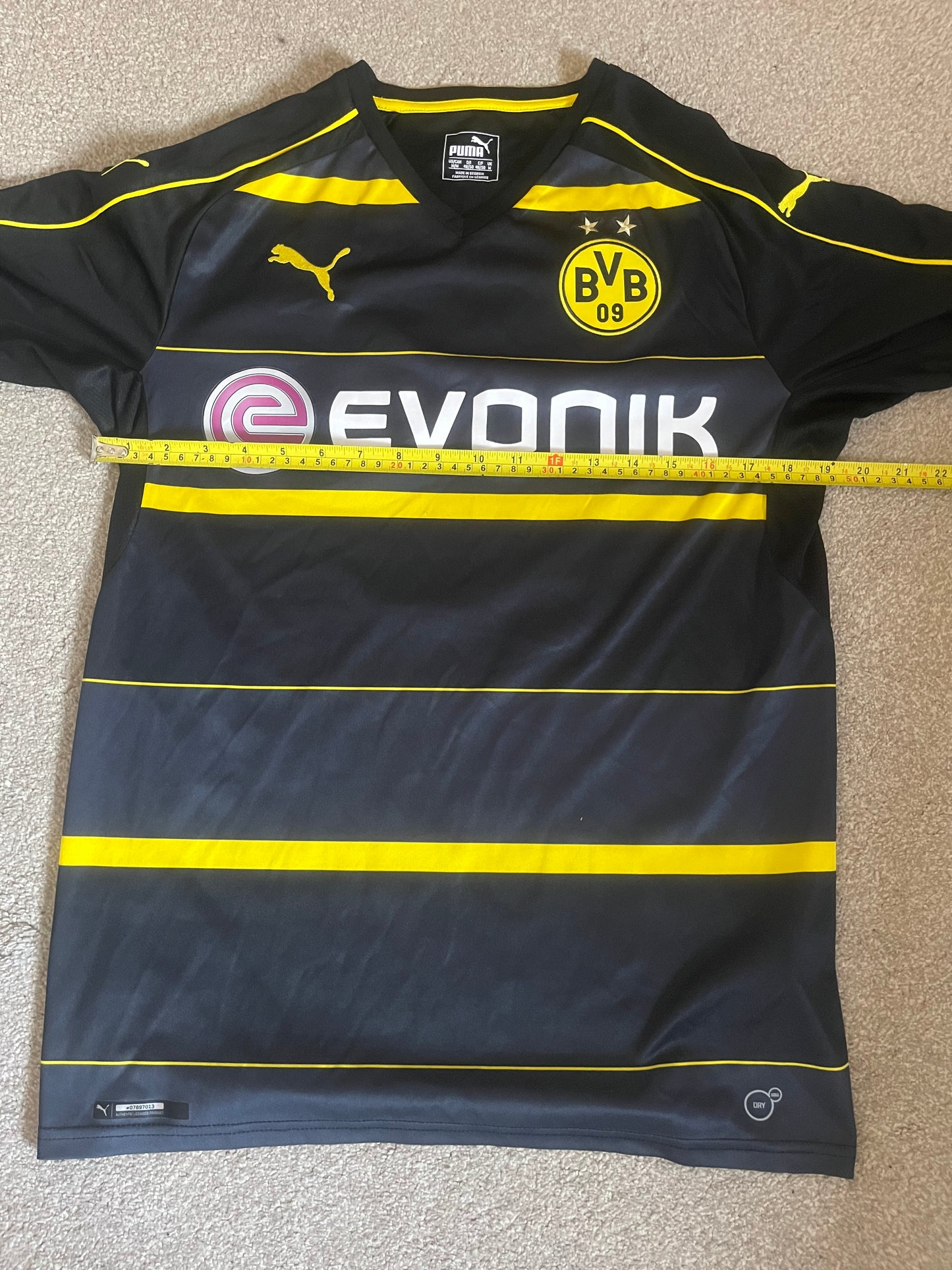 Borussia Dortmund 2016/2017 Away Medium - Fits Small - Pierre Emerick Aubameyang