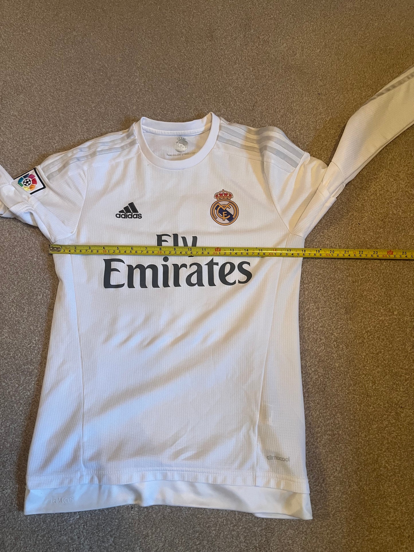 Real Madrid 2015/2016 Home Long Sleeve Small Isco