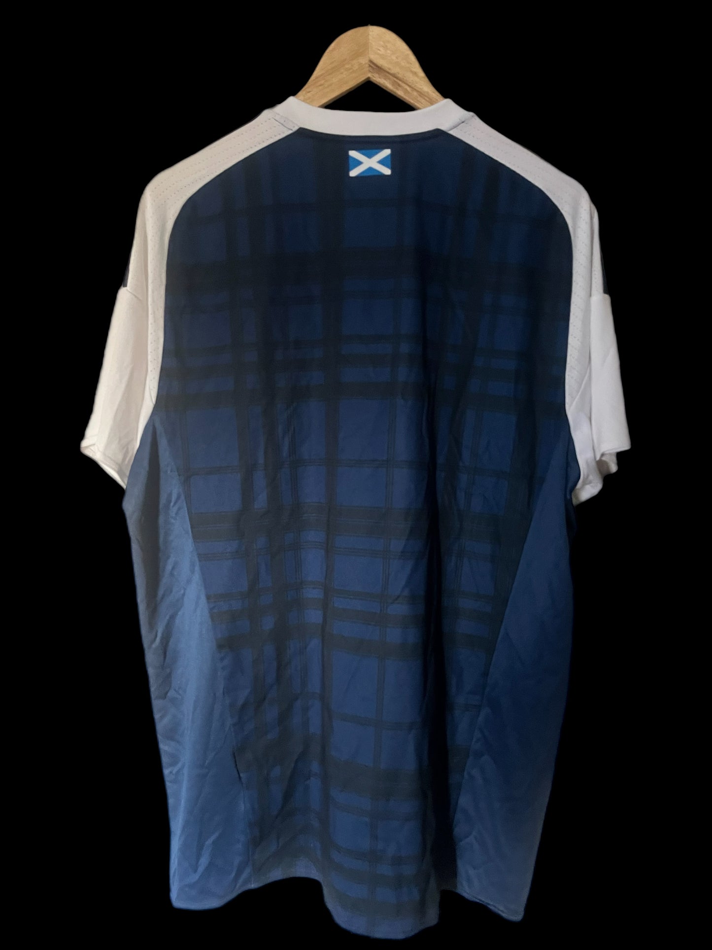 Scotland 2016 Home Football Shirt Extra Large