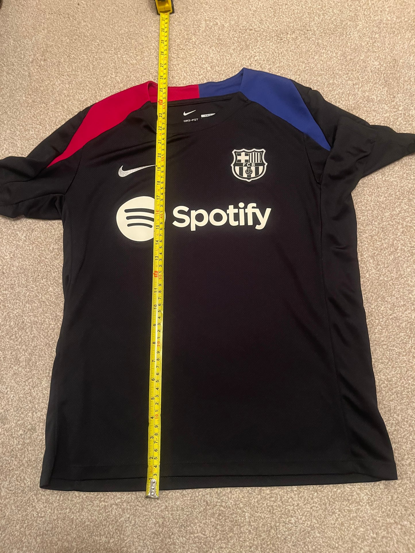 Barcelona 2024/2025 Training Medium - Fits Small