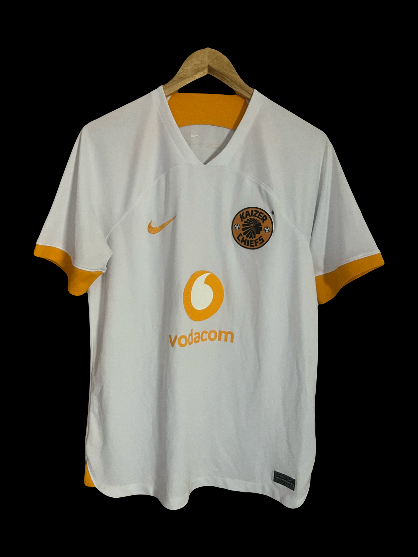 Kaizer Chiefs 2022/2023 Away Football Shirt Medium