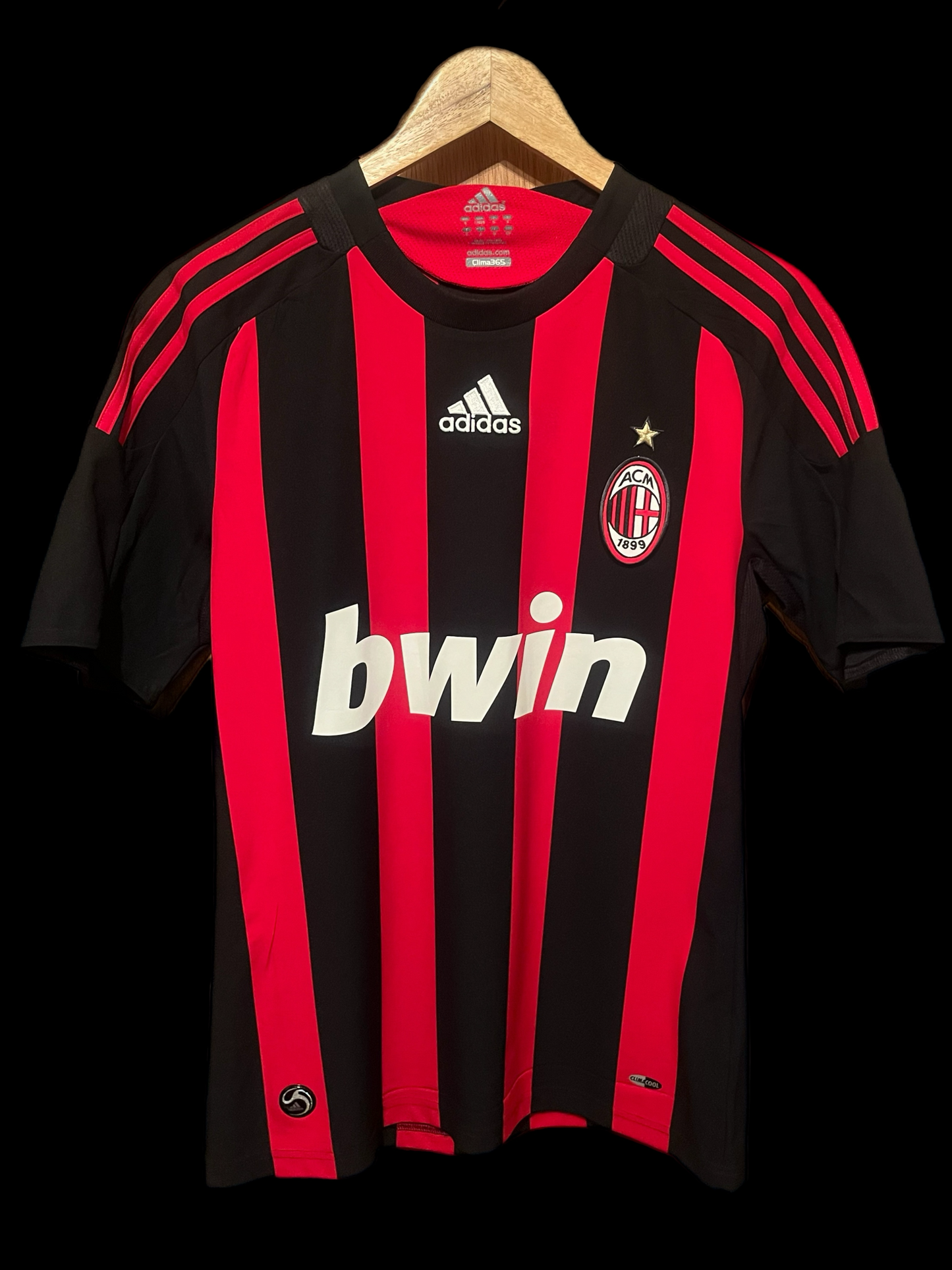 AC Milan 2008/2009 Home Football Shirt Small - David Beckham