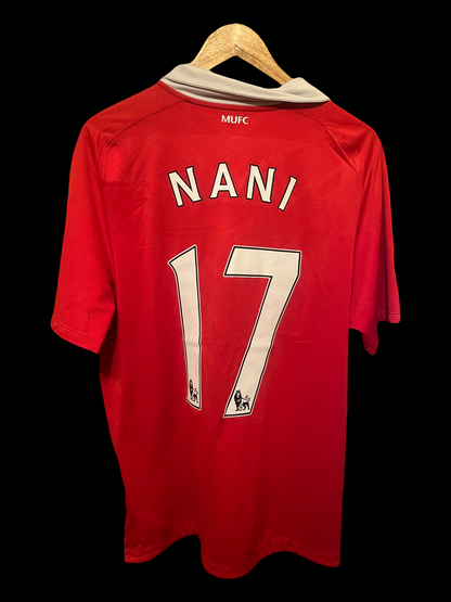 Manchester United 2010/2011 Home Football Shirt Large - Nani