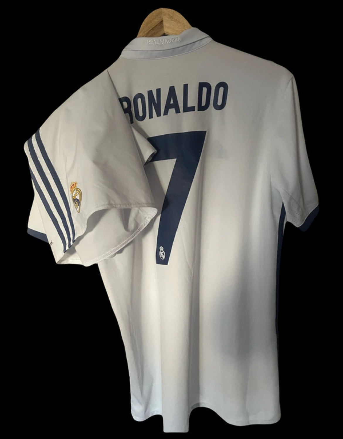 Real Madrid 2016/2017 Home Football Shirt Medium - Cristiano Ronaldo - Shirt Only