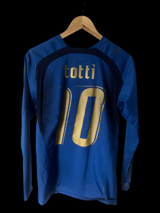 Italy 2006 Home Football Shirt Small - Long Sleeve - Francesco Totti
