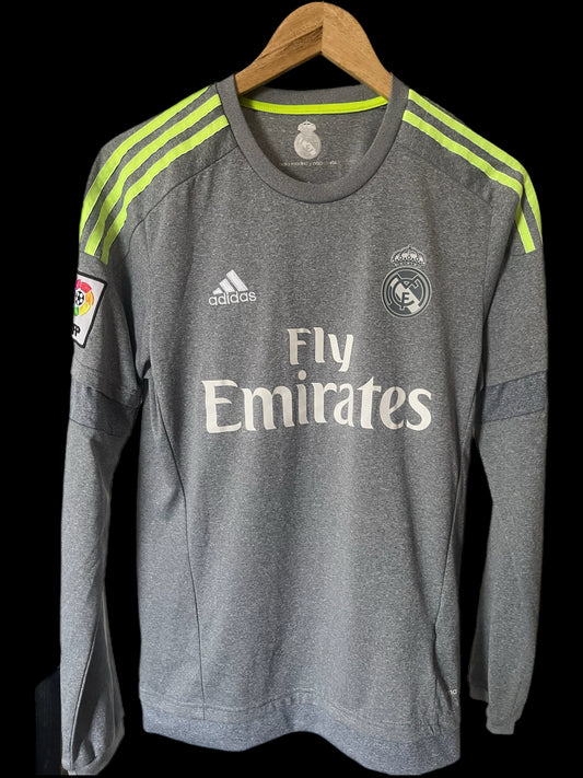Real Madrid 2015/2016 Away Football Shirt Small - Long Sleeve