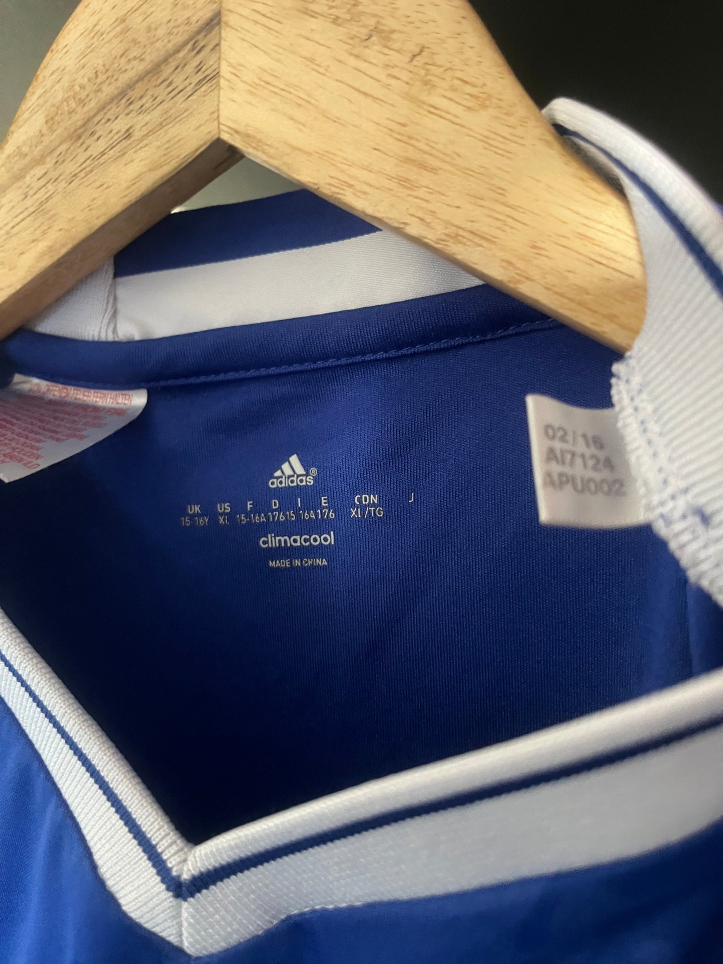 Chelsea 2016/2017 Home Football Shirt Small