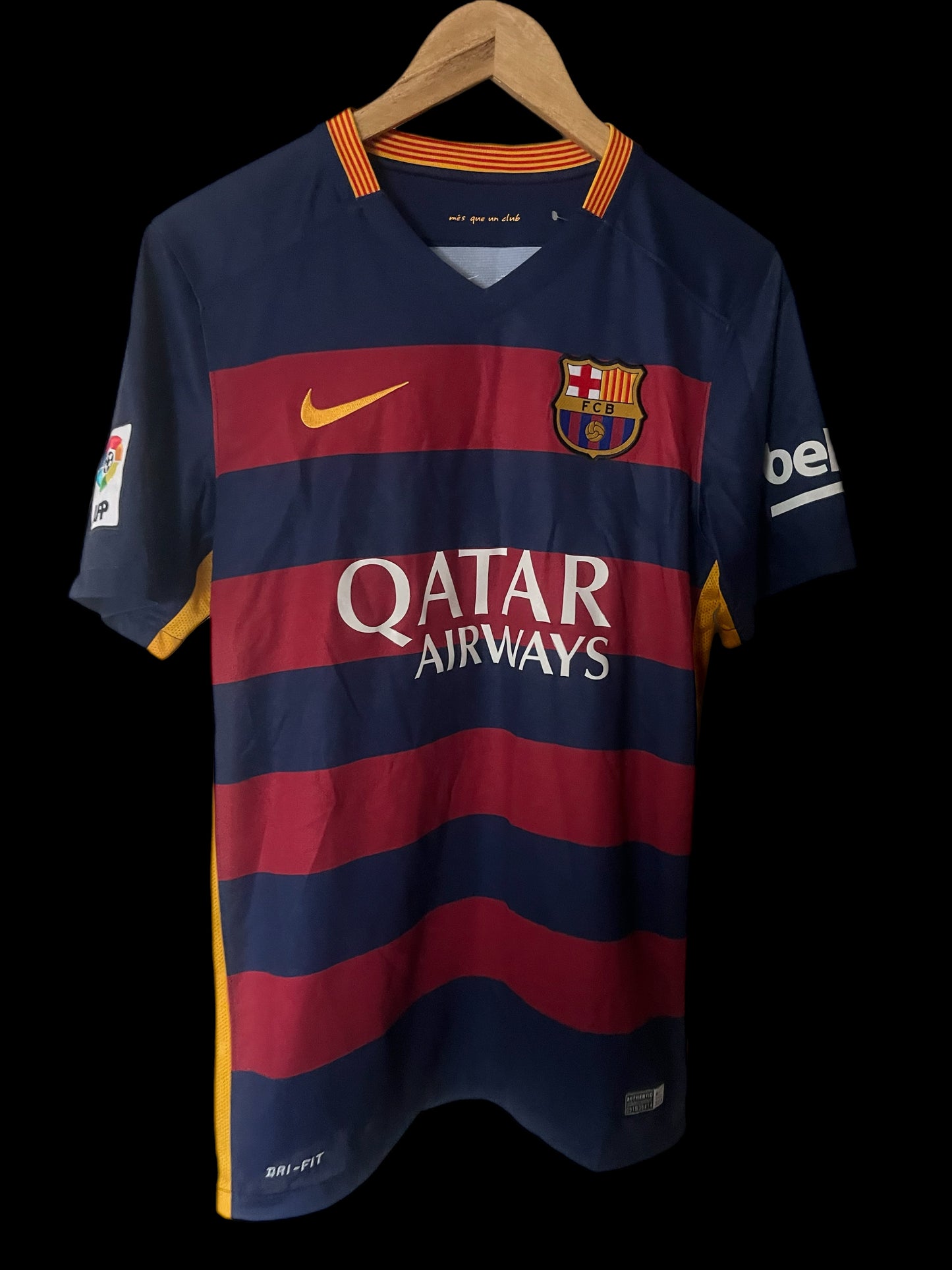 Barcelona 2015/2016 Home Football Shirt Small - Lionel Messi