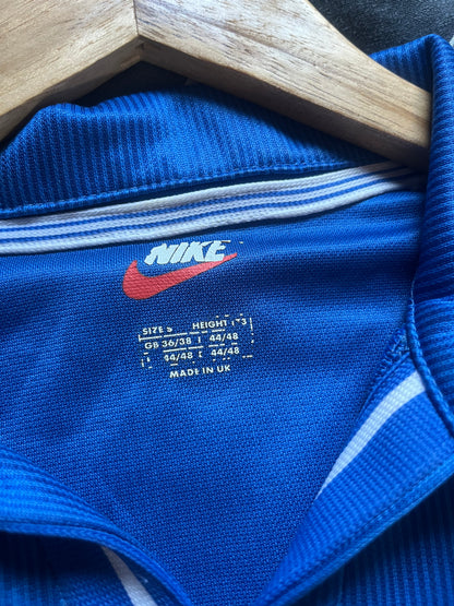 Italy 1996 Home Football Shirt Small