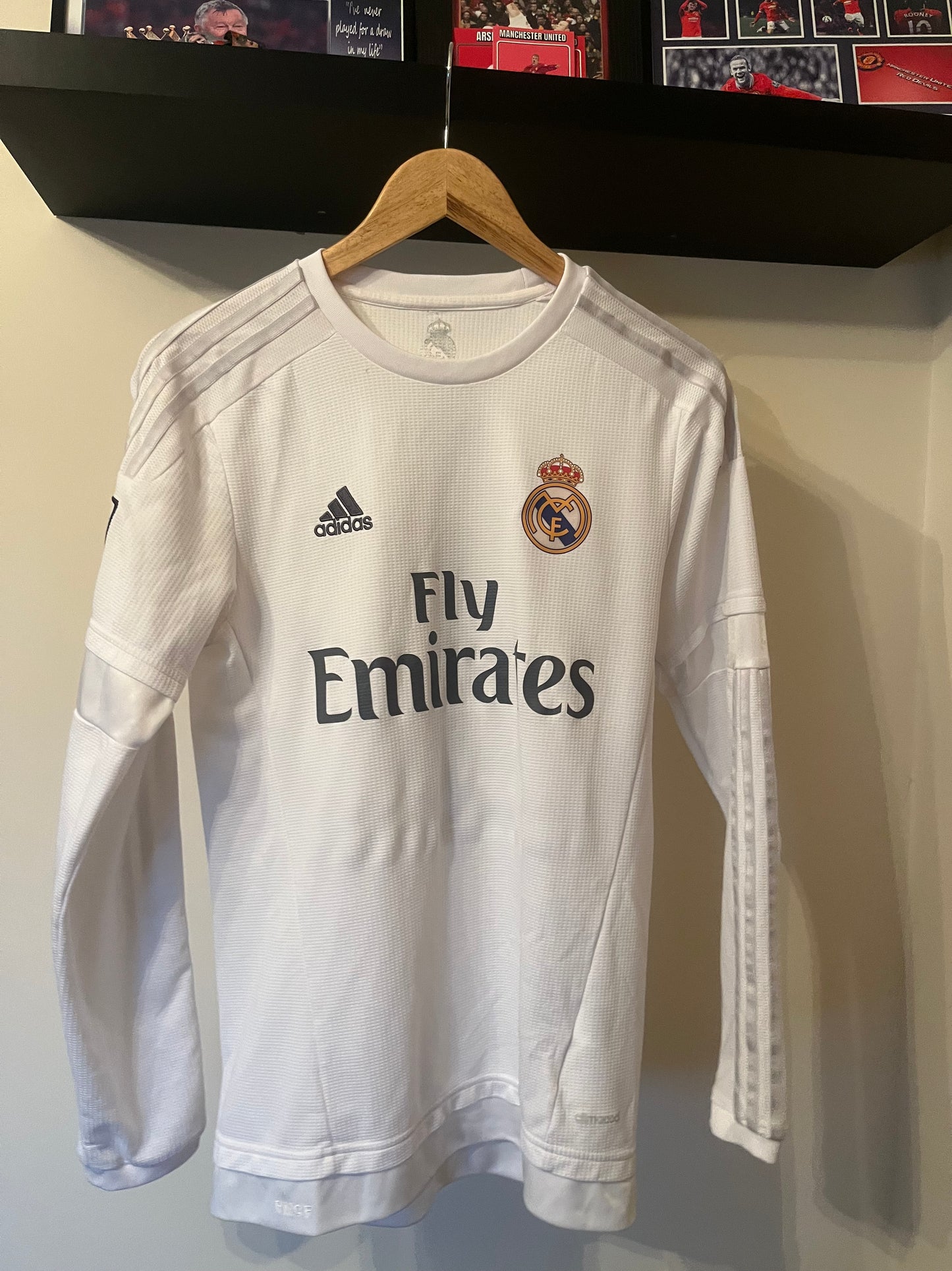 Real Madrid 2015/2016 Home Long Sleeve Small Isco