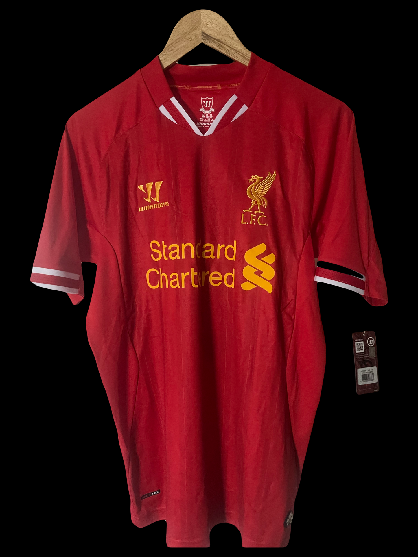 BNWT Liverpool 2013/2014 Home Football Shirt Medium - Steven Gerrard