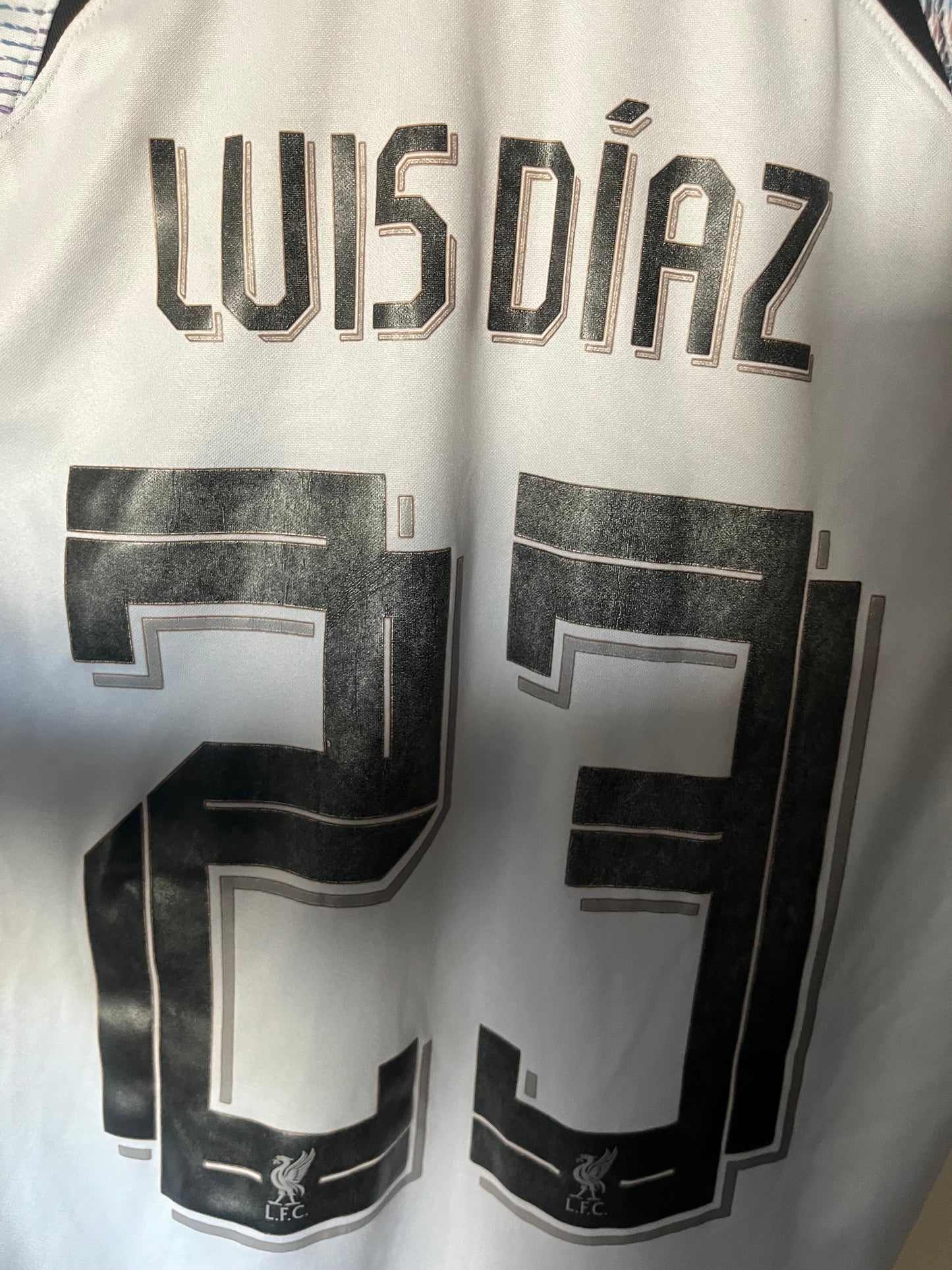 Liverpool 2022/2023 Away Football Shirt Medium - Luis Diaz